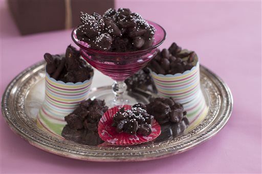 An easy, customizable chocolate treat